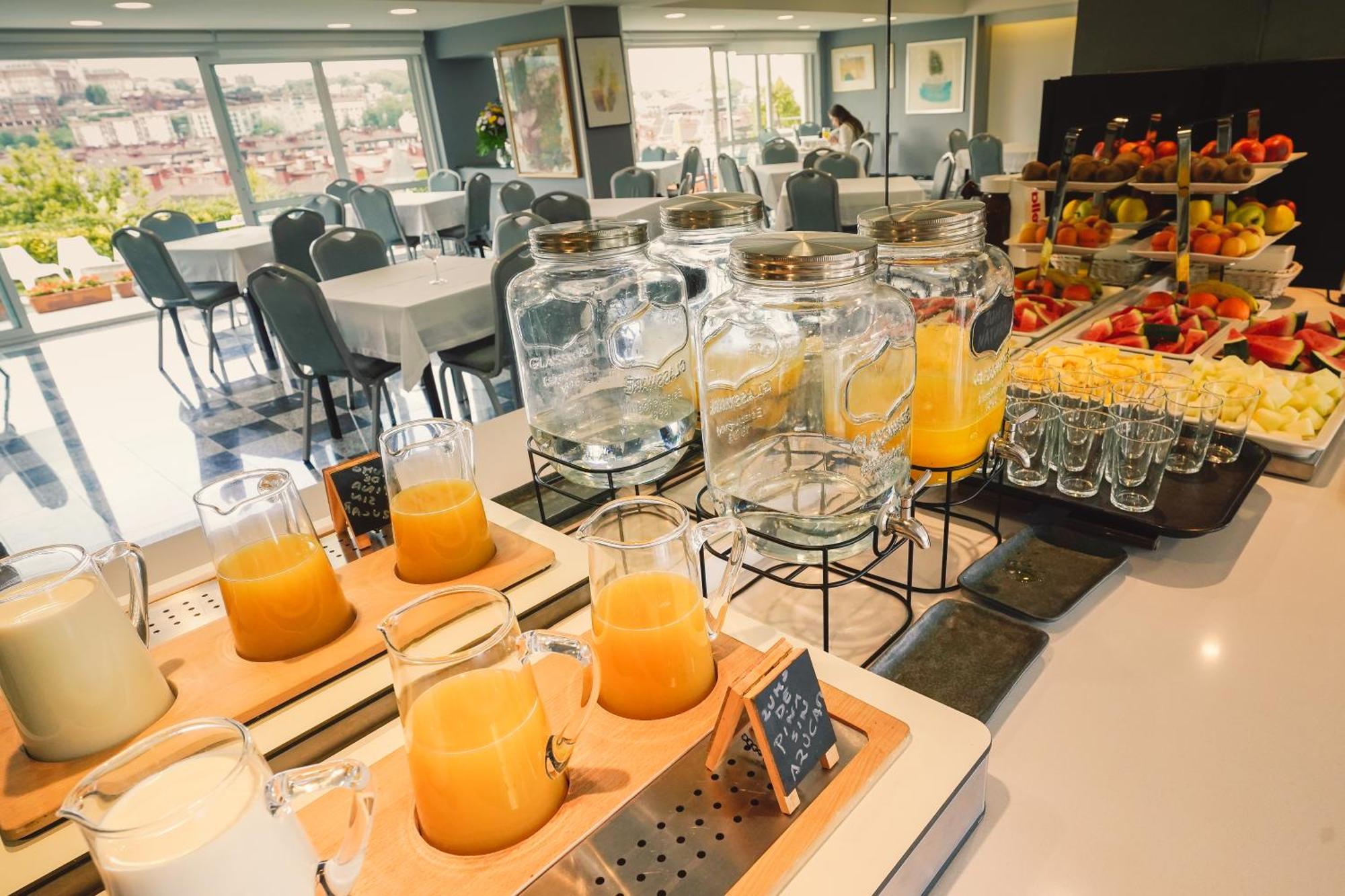 Hotel Avenida San Sebastián Kültér fotó