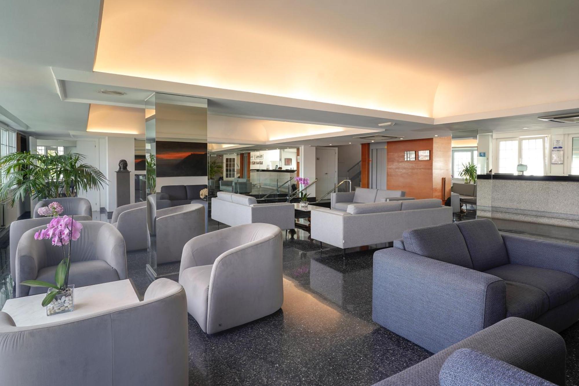 Hotel Avenida San Sebastián Kültér fotó