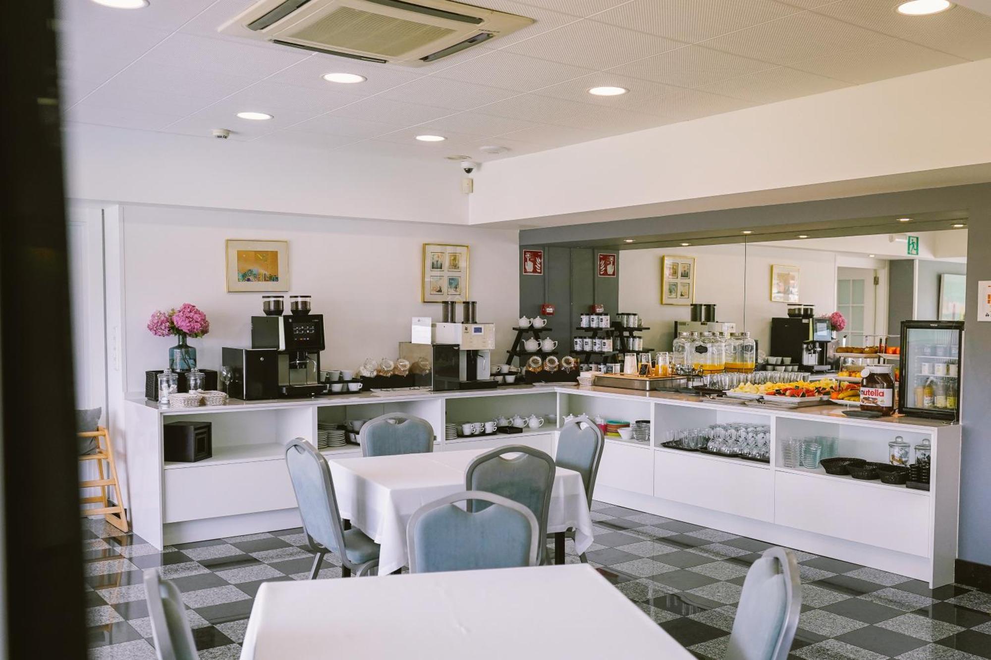 Hotel Avenida San Sebastián Kültér fotó